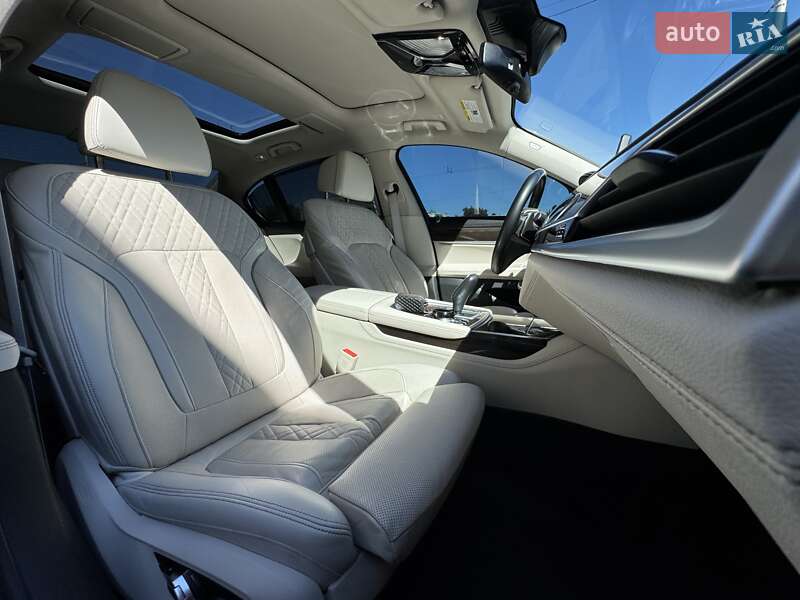 Седан BMW 7 Series 2019 в Киеве