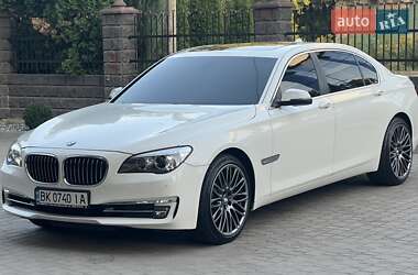 Седан BMW 7 Series 2012 в Ровно