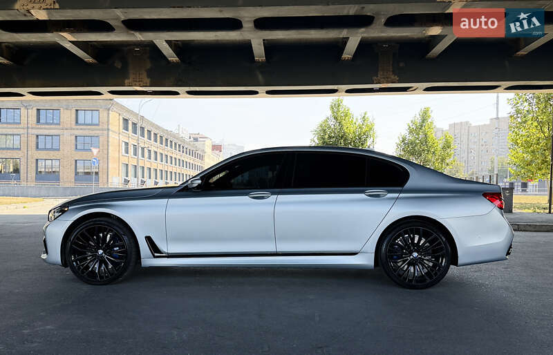 Седан BMW 7 Series 2017 в Києві