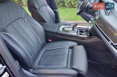 Седан BMW 7 Series 2022 в 