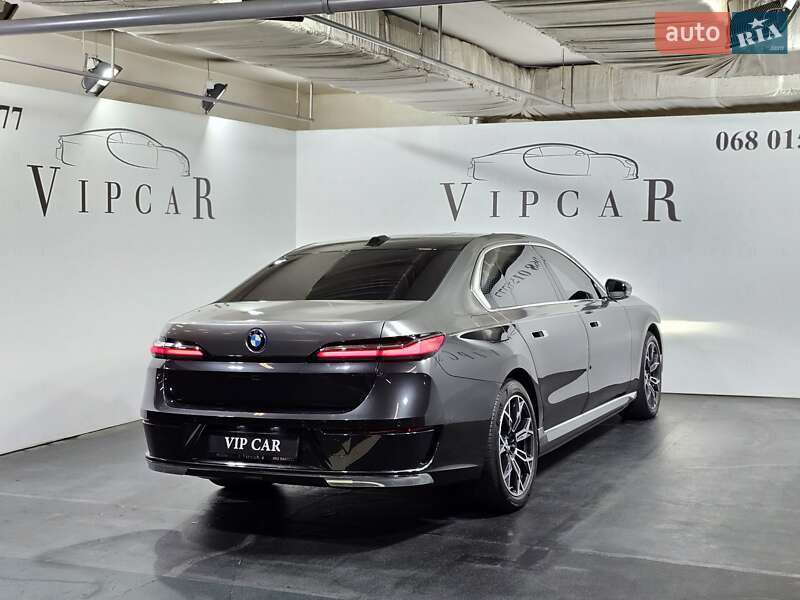 Седан BMW 7 Series 2023 в Киеве