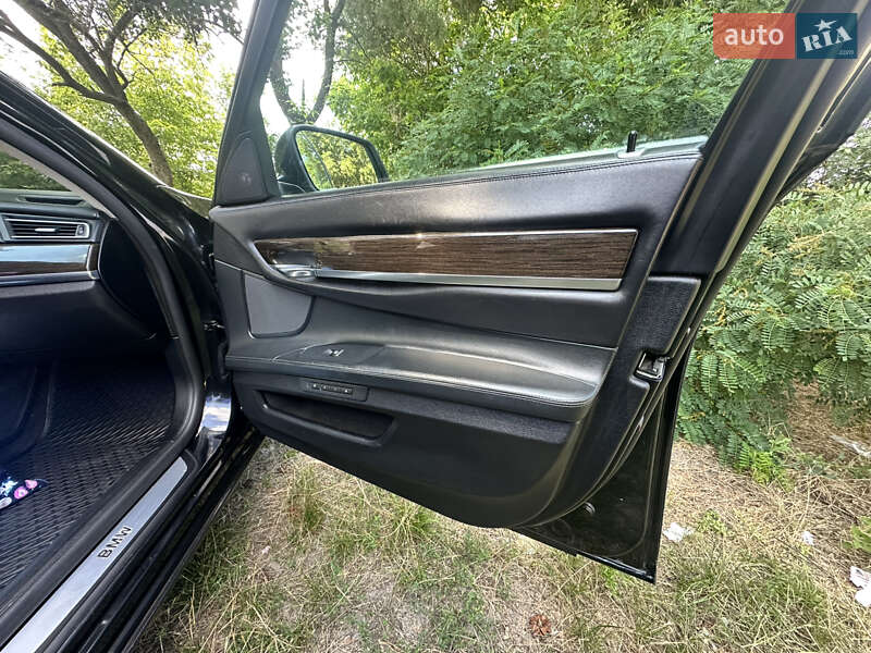Седан BMW 7 Series 2010 в Броварах