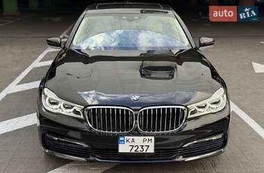 Седан BMW 7 Series 2015 в 