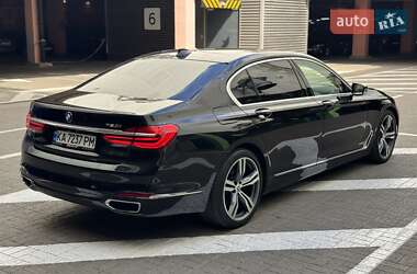 Седан BMW 7 Series 2015 в 