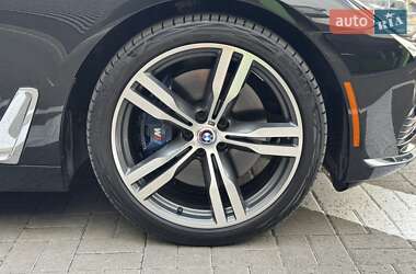 Седан BMW 7 Series 2015 в 