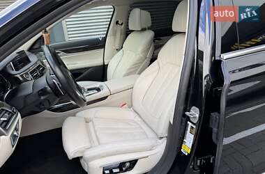 Седан BMW 7 Series 2015 в 