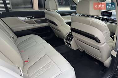 Седан BMW 7 Series 2015 в 