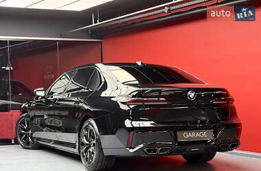 Седан BMW 7 Series 2024 в 