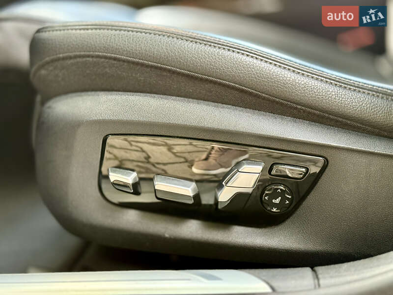 Седан BMW 7 Series 2019 в Киеве