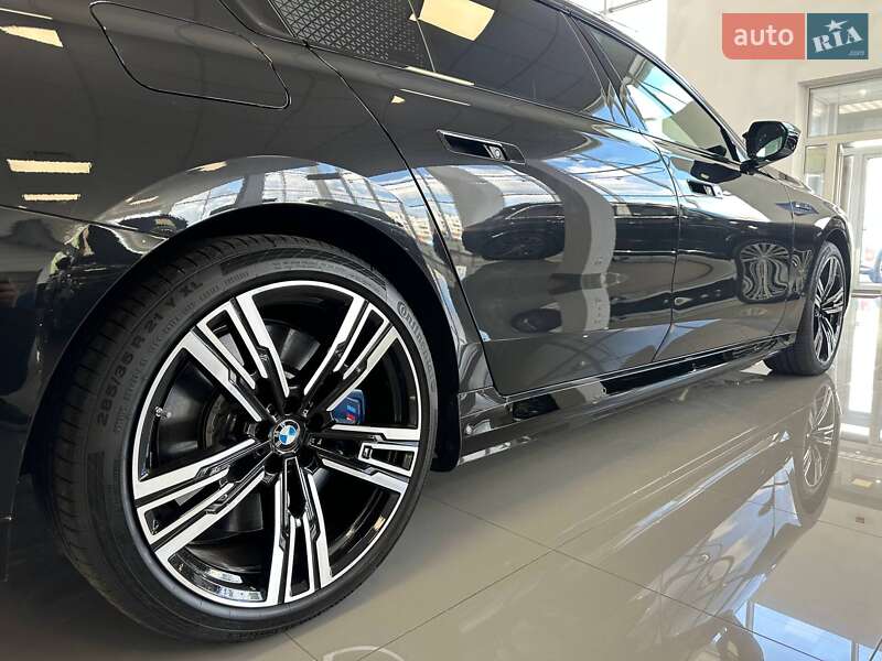 Седан BMW 7 Series 2023 в Києві фото 9 Седан BMW 7 Series 2023 в Києві