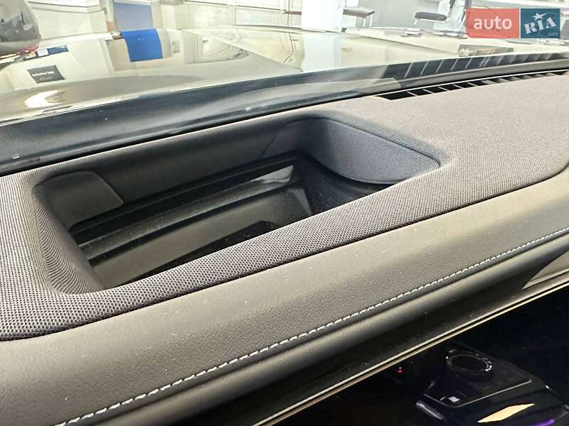 Седан BMW 7 Series 2023 в Києві фото 14 Седан BMW 7 Series 2023 в Києві