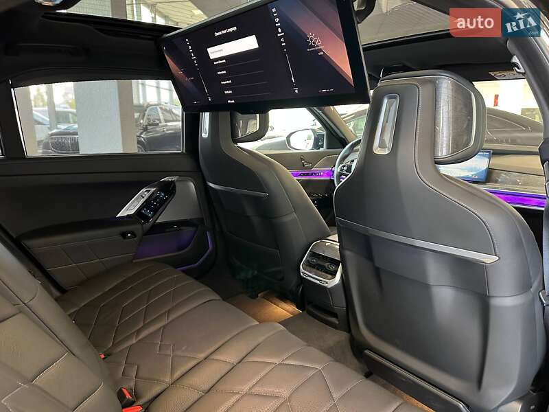 Седан BMW 7 Series 2023 в Києві фото 18 Седан BMW 7 Series 2023 в Києві