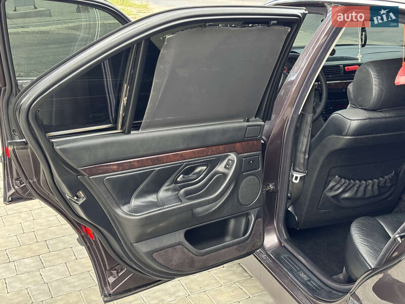 Седан BMW 7 Series 1995 в Івано-Франківську