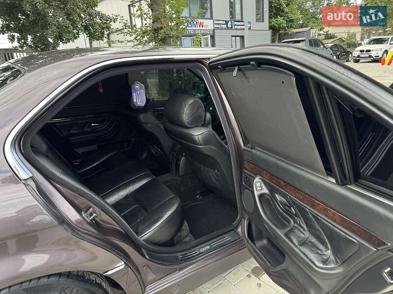 Седан BMW 7 Series 1995 в Івано-Франківську