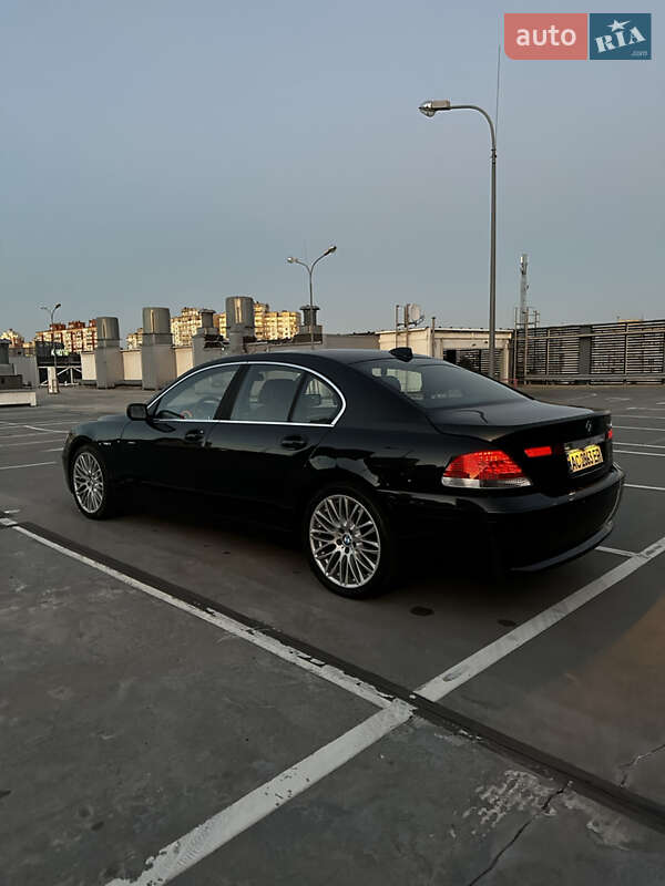 Седан BMW 7 Series 2003 в Киеве