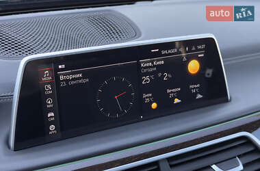 Седан BMW 7 Series 2022 в 