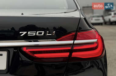 Седан BMW 7 Series 2016 в 