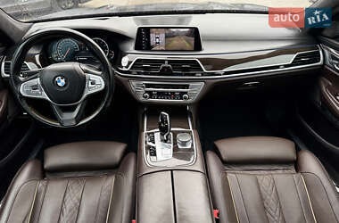 Седан BMW 7 Series 2016 в 