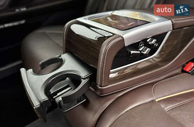 Седан BMW 7 Series 2016 в 