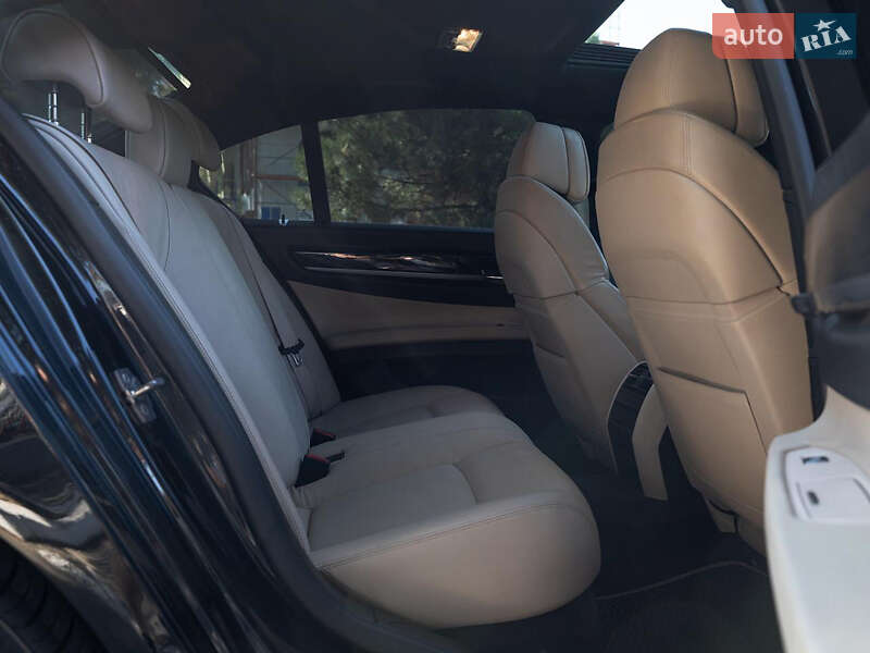 Седан BMW 7 Series 2009 в Одесі