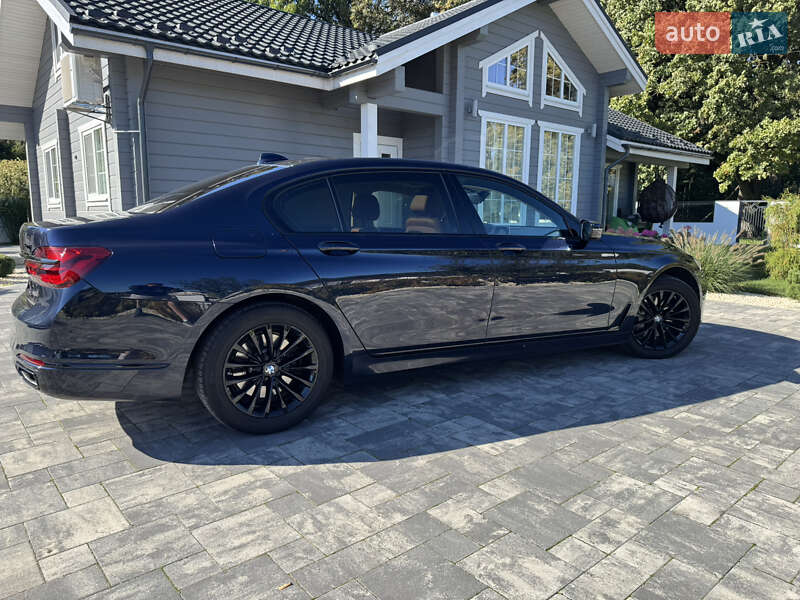 Седан BMW 7 Series 2016 в Тернополе фото 12 Седан BMW 7 Series 2016 в Тернополе