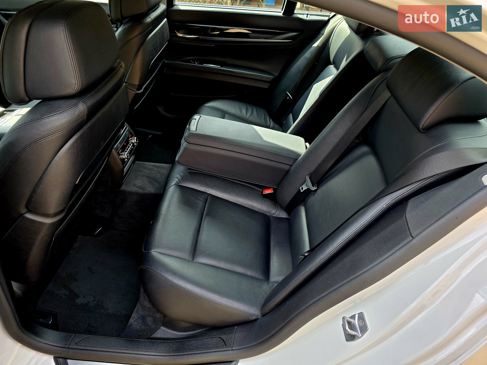 2014 BMW 7er - мініатюра 16