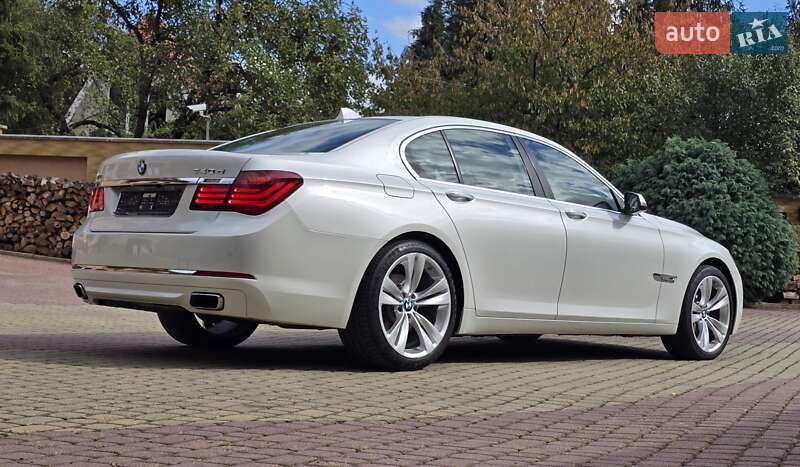 Седан BMW 7 Series 2014 в Мукачево