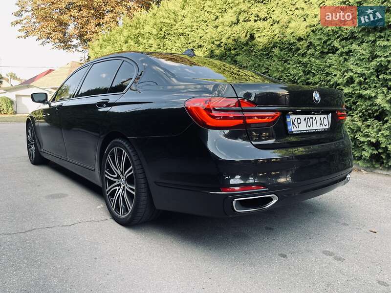 Седан BMW 7 Series 2017 в Запоріжжі