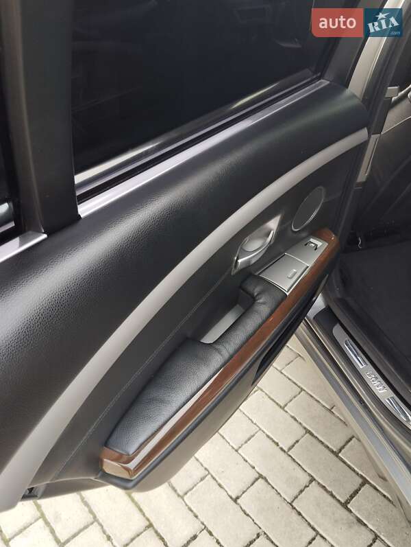 Седан BMW 7 Series 2006 в Луцке