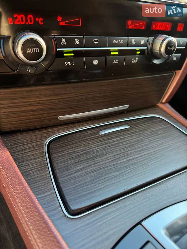 Седан BMW 7 Series 2014 в Киеве