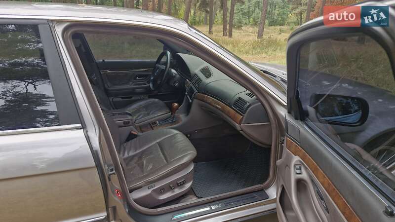 Седан BMW 7 Series 1999 в Ахтырке фото 23 Седан BMW 7 Series 1999 в Ахтырке