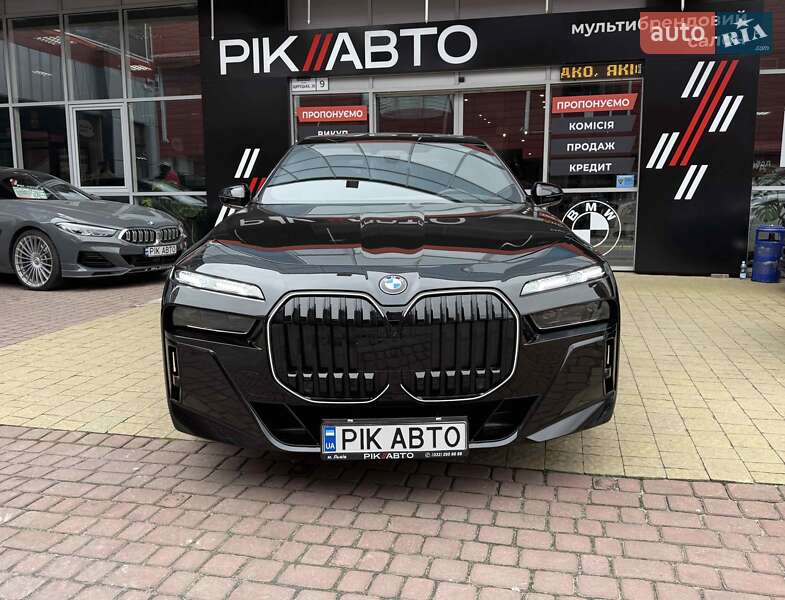 Седан BMW 7 Series 2024 в Львове