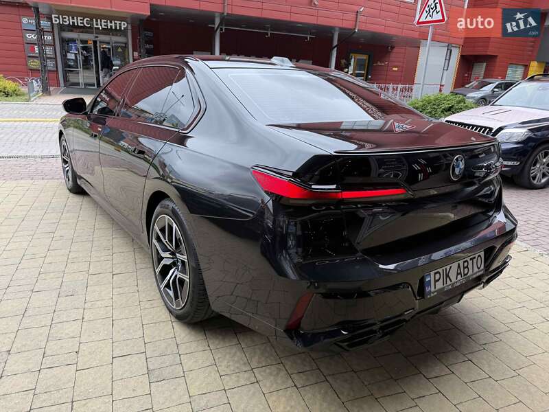 Седан BMW 7 Series 2024 в Львове