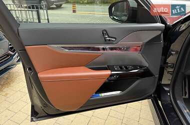 Седан BMW 7 Series 2024 в 