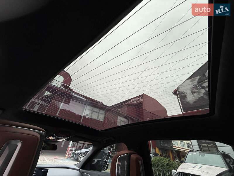 Седан BMW 7 Series 2024 в Львове