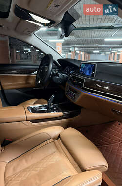 Седан BMW 7 Series 2017 в 