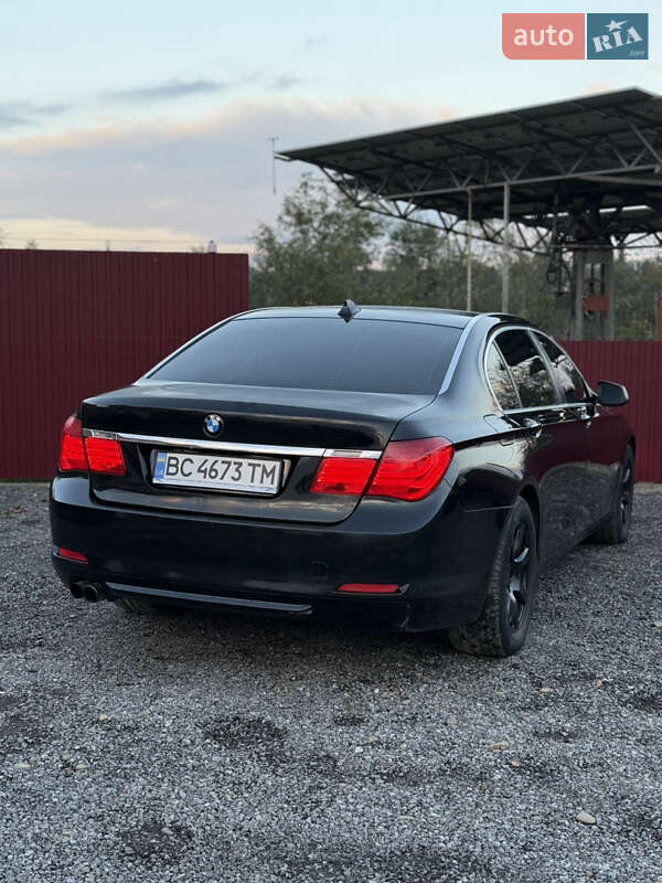 Седан BMW 7 Series 2009 в Дрогобыче