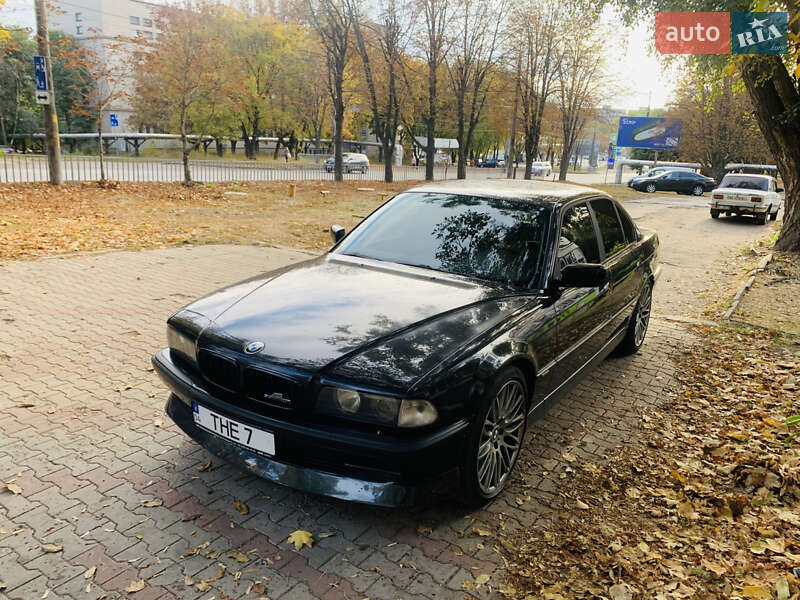 Седан BMW 7 Series 1996 в Днепре