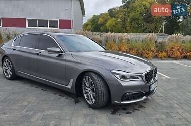 Седан BMW 7 Series 2015 в Луцке