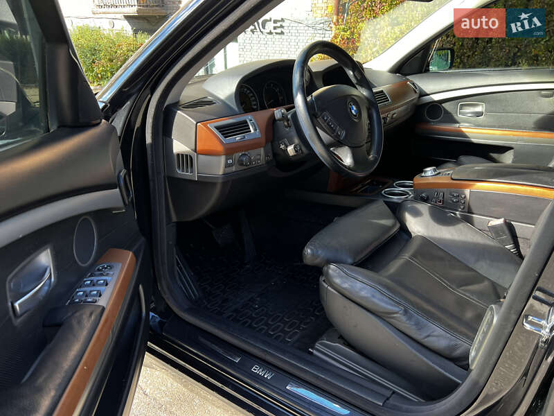 Седан BMW 7 Series 2004 в Києві
