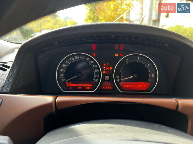 Седан BMW 7 Series 2004 в Києві
