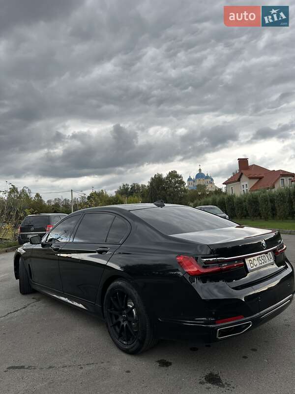 Седан BMW 7 Series 2017 в Шептицькому