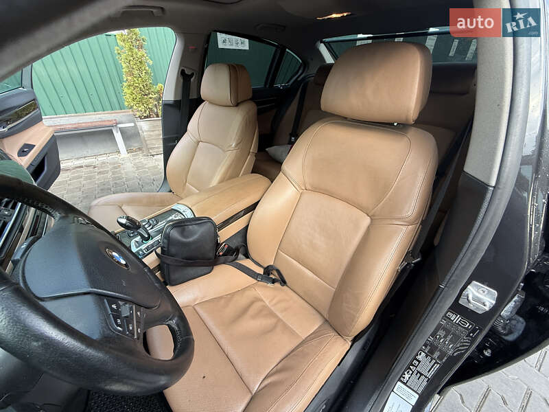 Седан BMW 7 Series 2013 в Черновцах