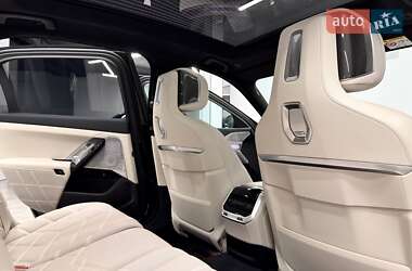 Седан BMW 7 Series 2025 в 