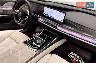 Седан BMW 7 Series 2025 в 