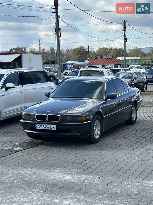 Седан BMW 7 Series 2000 в Черновцах