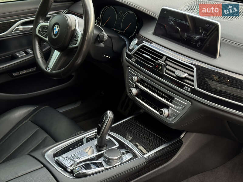 Седан BMW 7 Series 2016 в Ивано-Франковске