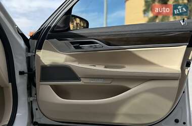 Седан BMW 7 Series 2016 в 