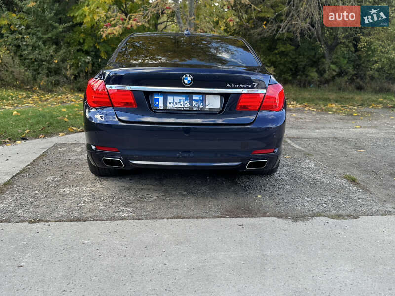 Седан BMW 7 Series 2010 в Луцке