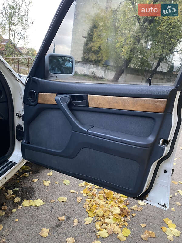 Седан BMW 7 Series 1991 в Коломиї